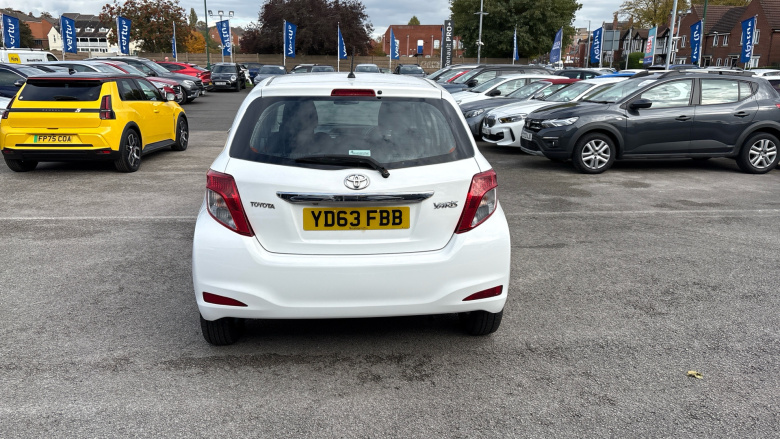 Toyota Yaris 1.0 VVT-i TR 5dr Petrol Hatchback